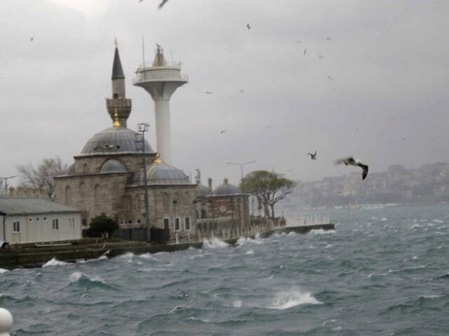 Hafta Sonuna Kadar Kuvvetli Rüzgar ve Yağmur İstanbul'u Etkisi Altına Alacak