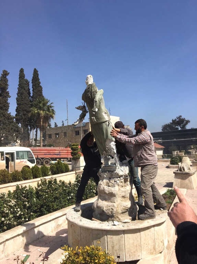 Afrin'de PKK Tarafından Dikilen Kawa Heykelleri Bir Bir Yıkılıyor!