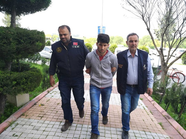 Lübnan'da Türk Bayrağına Basan YPG'li Adana'da Tutuklandı