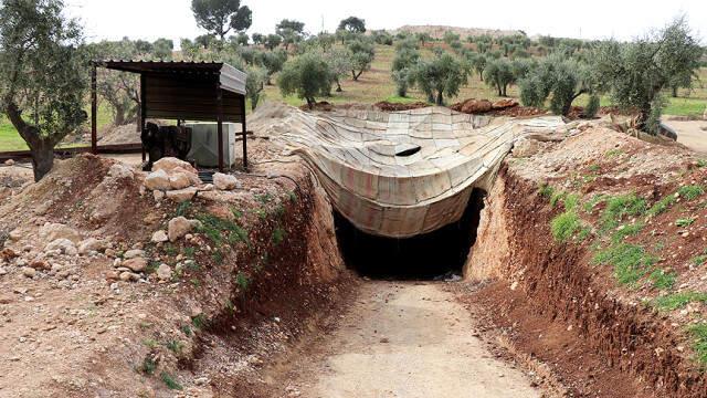 Teröristlerin Afrin Merkezinde Kazdığı Tünellerde Yüksek Teknolojiye Sahip İş Makineleri Bulundu