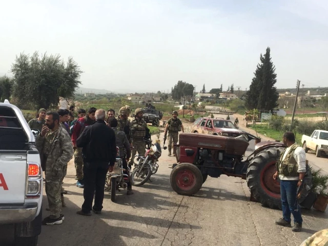 Son Dakika! Mehmetçik, Afrin'e Giriş-Çıkışları Kapattı