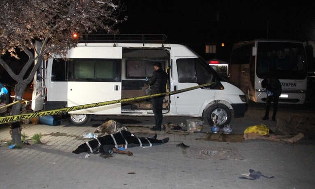 Isınmak İçin Tüpe Bağlı Sobayı Yaktı Canından Oldu