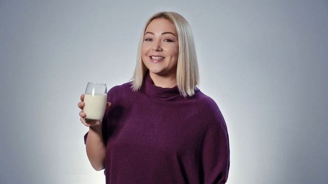Ünlülerden 'Süt İçiyorum' Kampanyasına Destek