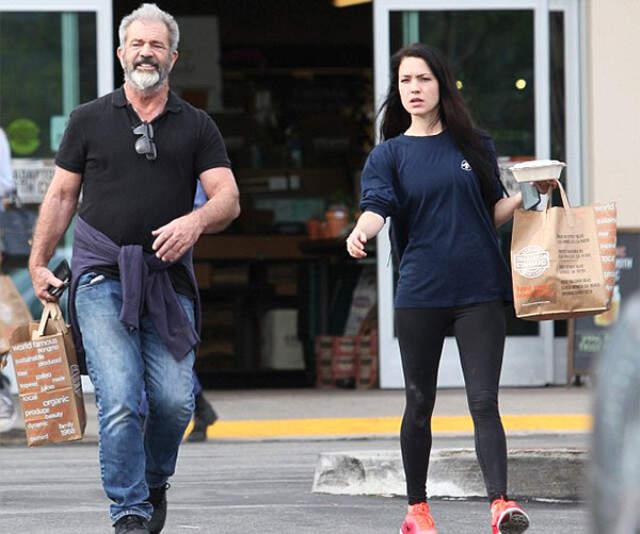 53 Yaşındaki Ünlü Oyuncu Mel Gibson, Kendisinden 26 Yaş Küçük Sevgilisiyle Görüntülendi