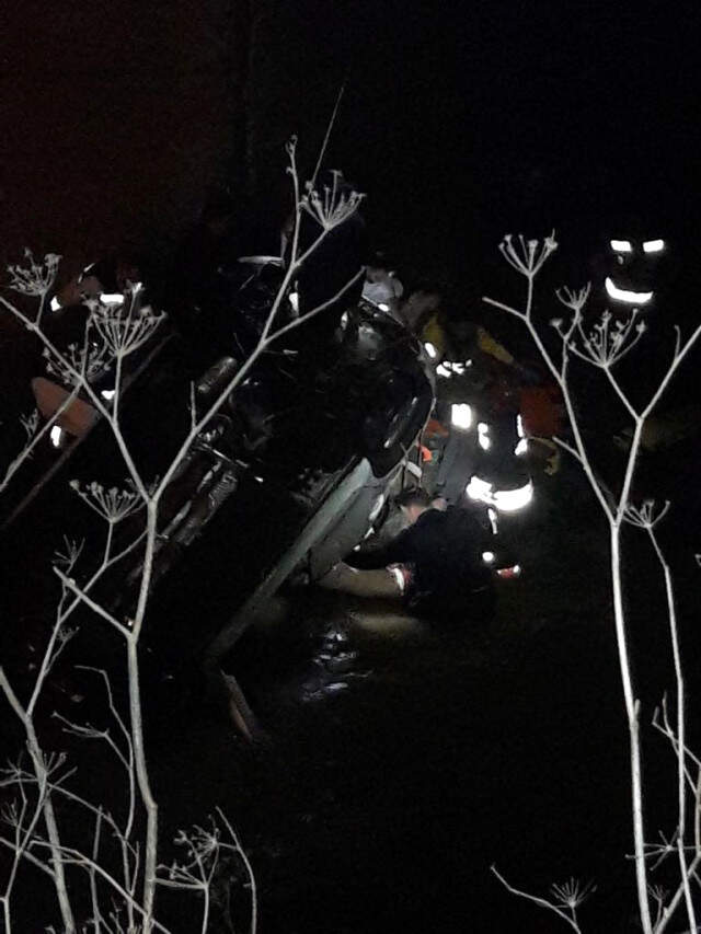 Trabzon'da Şüpheli Aracı Kovalayan Polis Ekip Otosu, Dereye Uçtu: 1 Şehit, 1 Kayıp