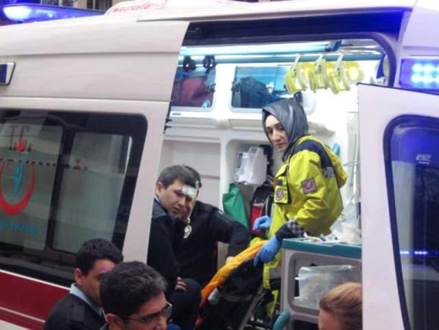 Hırsız Polislere Kürekle Saldırdı! 3 Polis Yaralandı