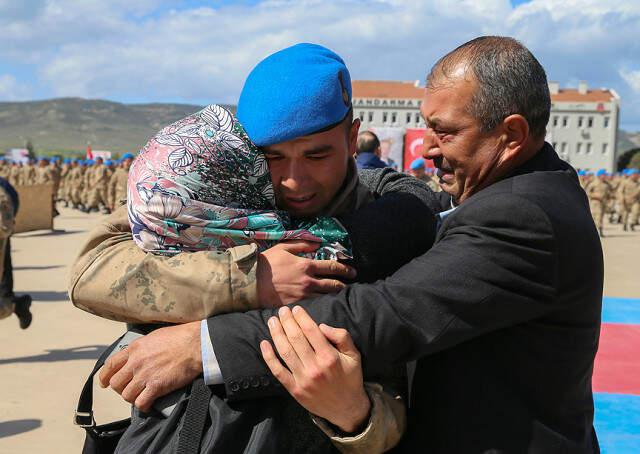 Teröristlerin Kabusu, Mavi Bereli Kadın Askerler Yemin Etti!