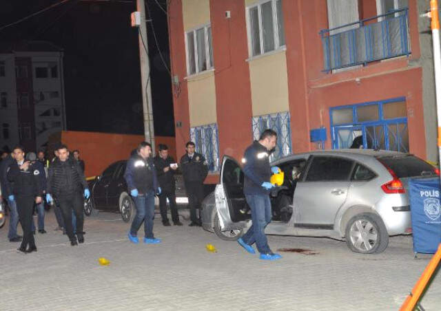 Öfkeli Koca Dehşeti: Ayrı Yaşadığı Eşinin Sevgilisini Av Tüfeği İle Öldürdü