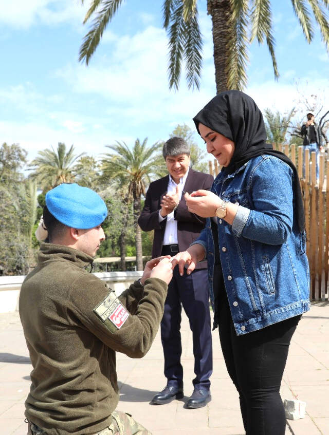 Komandonun Sürpriz Evlilik Teklifine Sürpriz Konuk! Menderes Türel'i Görünce Şok Oldu