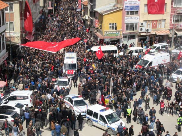 Şehit Uzman Çavuş'un Eşi Sorusuyla Yürek Dağladı: İkizlerini Kime Emanet Edeceksin