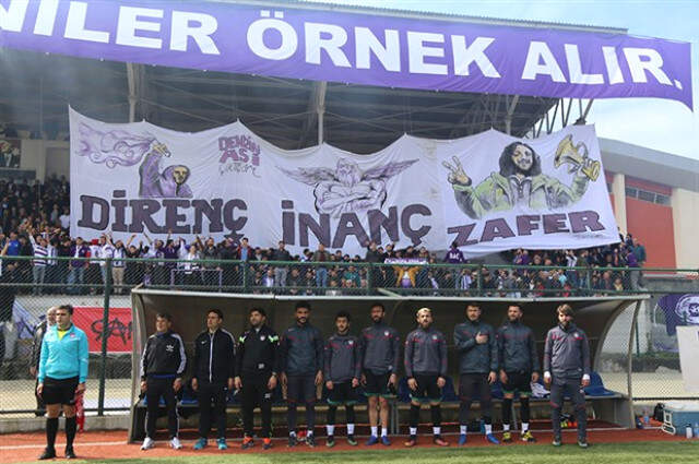 Taraftar Hopaspor Maçını Çatılardan İzledi Taraftar, Hopaspor Maçını Çatılardan İzledi