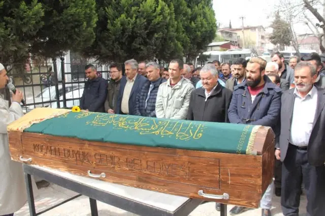 En Acı Kare! Karısını, Karnındaki Bebeğiyle Toprağa Verdi