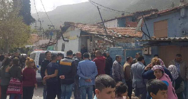 93 Yaşındaki Yaşlı Adam, Kendini Evin Tavanına, Kabloyla Asarak İntihar Etti