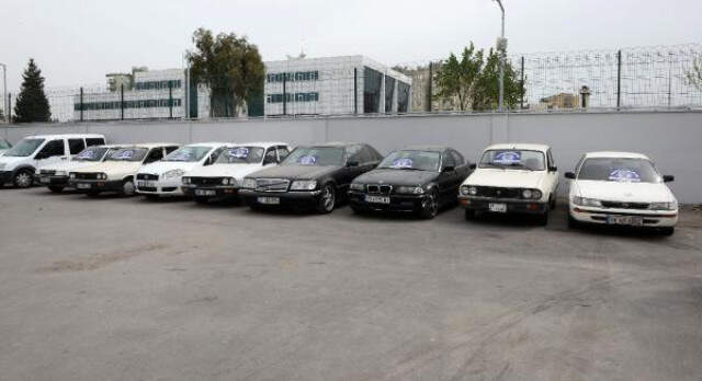16 Yıl Önce İstanbul'da Çalınan Otomobil Adana'da Bulundu