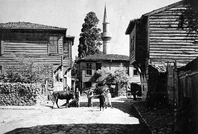 Maltepe'nin 100 Yıllık Fotoğrafları Avusturya'da Ortaya Çıktı