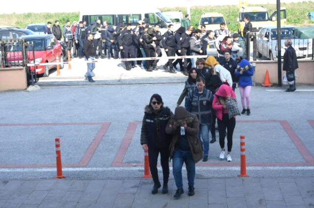 Edirne'de Fuhuş Baskını! 9 Kadın 2 Ayda 500 Erkekle Birlikte Olmuş