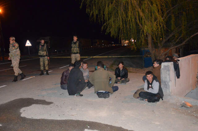 Iğdır'da Kaçak Göçmenleri Taşıyan Minibüs Kaza Yaptı: 17 Ölü, 38 Yaralı