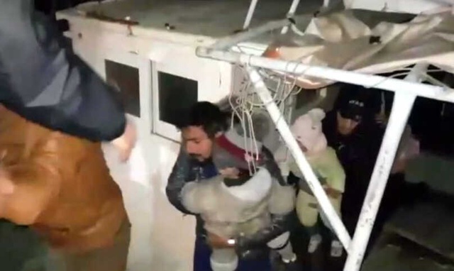 5 Ülkede Aranan İnsan Kaçakçısı 112 Suriyeli Göçmenle Birlikte Yakalandı