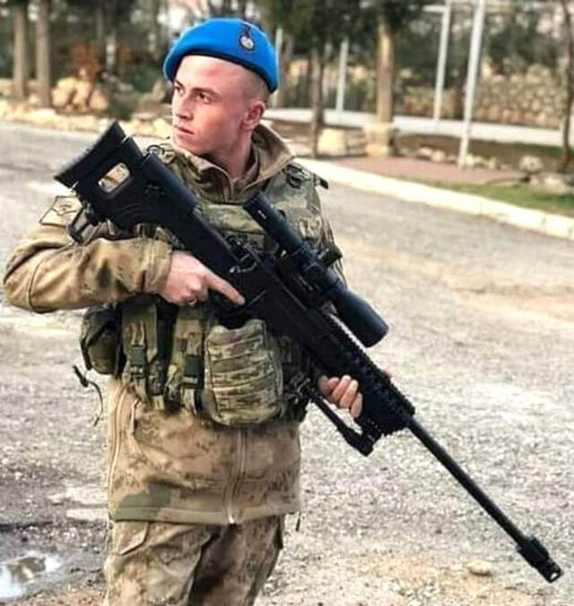 Arkadaşının Silahı ile Kendini Vuran Uzman Onbaşı Öldü