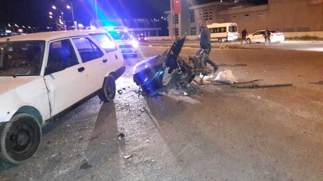 Mucize Kurtuluş! İkiye Bölünen Araçtan Sağ Çıktılar