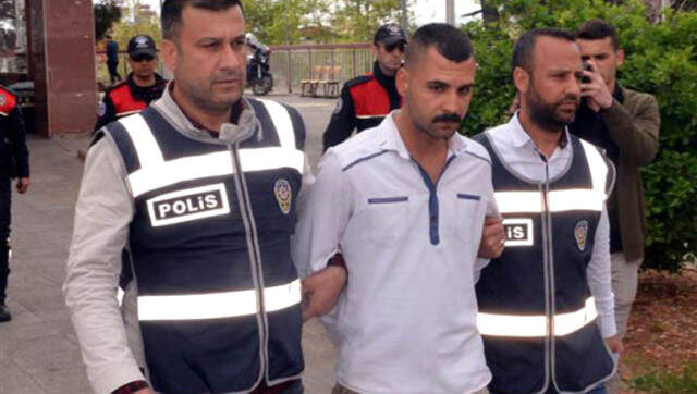 Kahramanmaraş Polisten Kaçarken 2 Ayağını Kıran Şüpheli, Yine Hırsızlıktan Gözaltına Alındı Polisten Kaçarken 2 Ayağını Kırmıştı, Akıllanmadı Yine Hırsızlık Yaptı