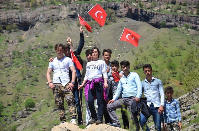 25 Yıllık Hasret Bitti! Derecik Halkı Terörden Temizlenen Köyüne Döndü