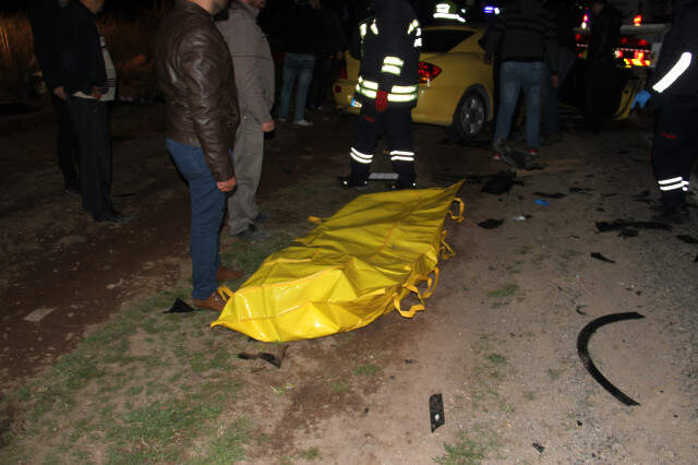 Konya'da Feci Kaza! Çarpışan İki Araç Parçalandı, Bir Aile Yok Oldu: 3 Ölü, 2 Yaralı