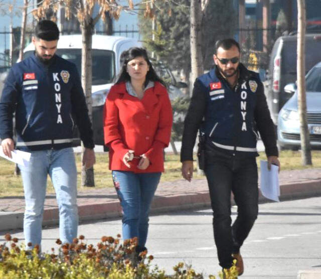 Sevgilisini Öldüren Azeri Kadın: Oğlumun Boğulduğunu Duyunca Bıçakladım Azeri Kadın, Bebeğini Boğan Sevgilisini 7 Yerinden Bıçaklayarak Öldürdü