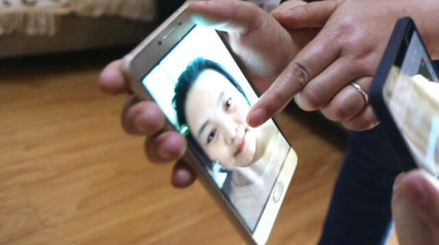 Çinli Baba 24 Yıl Önce Kaybettiği Kızına Kavuştu, Buluşmaları Olay Oldu