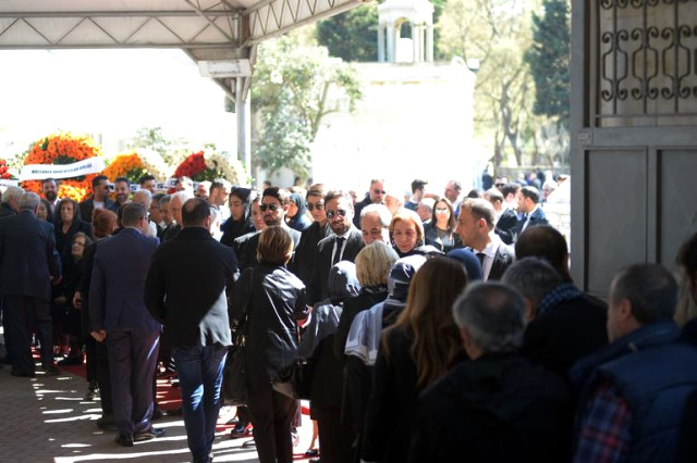 Ünlü Kuyumcu Sait Koç, Son Yolculuğuna Uğurlandı! Metrelerce Kuyruk Oluştu