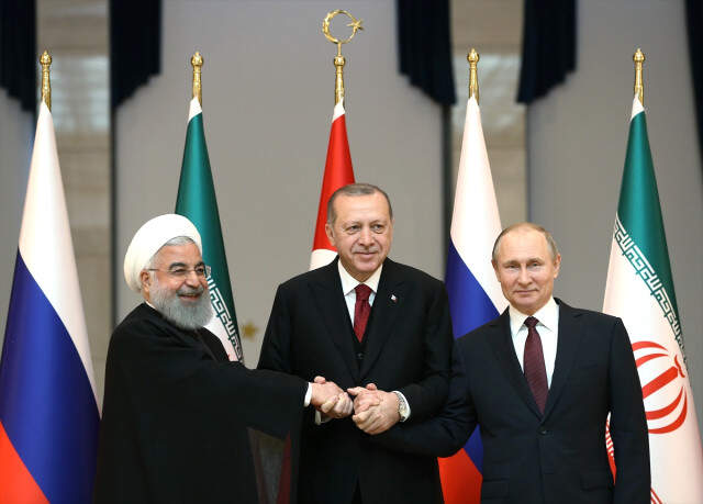 Dünyanın Gözü <a class='keyword-sd' href='/ankara/' title='Ankara'>Ankara</a>'da! Erdoğan-Putin-Ruhani Külliye'de Suriye'yi Görüştü
