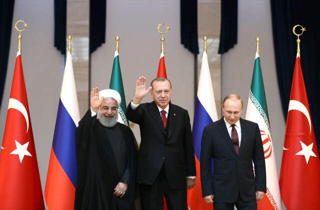 Dünyanın Gözü Ankara'da! Erdoğan-Putin-Ruhani Külliye'de Suriye'yi Görüştü