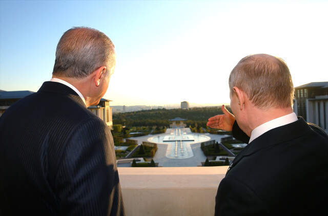 Külliye'de Başbaşa Görüşen Erdoğan ve Putin'den Düşman Çatlatan Kareler