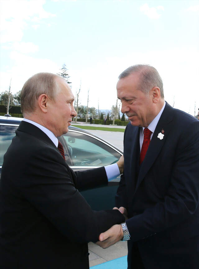 Külliye'de Başbaşa Görüşen Erdoğan ve Putin'den Düşman Çatlatan Kareler