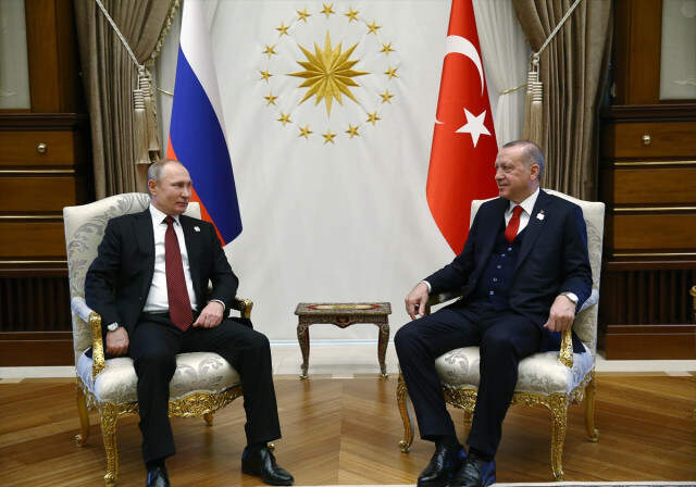 Külliye'de Başbaşa Görüşen Erdoğan ve Putin'den Düşman Çatlatan Kareler
