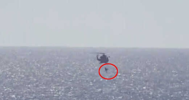 Körfezde Operasyon! Denizin Ortasında Mahsur Kalan Dalgıç Helikopterle Kurtarıldı