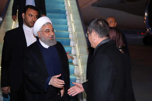 Kritik 3'lü Zirve Öncesi Erdoğan, Ruhani ile Görüştü