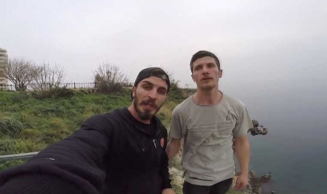 Sosyal Medya İçin Canlarını Hiçe Saydılar! Youtuber Gençler Uçurumdan Atladı