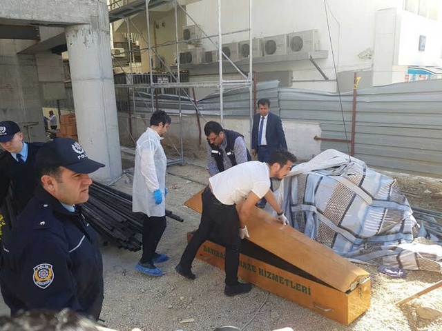 Elleri Bağlı Şekilde İnşaat İskelesinde Asılı Bulundu