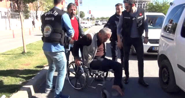 Şanlıurfa Arkadaşını Öldüren Suriyeli Bedensel Engelli, Sürünerek Kaçmaya Çalıştı Bedensel Engelli Adam Arkadaşını Öldürdü, Sürünerek Kaçmaya Çalıştı