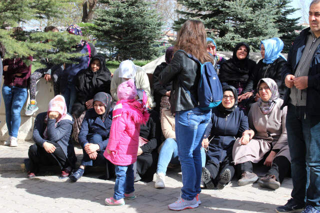 Eskişehir'deki Üniversite Katliamının Ardından Acılı Aileler Cenazeleri Almak İçin Bekliyor