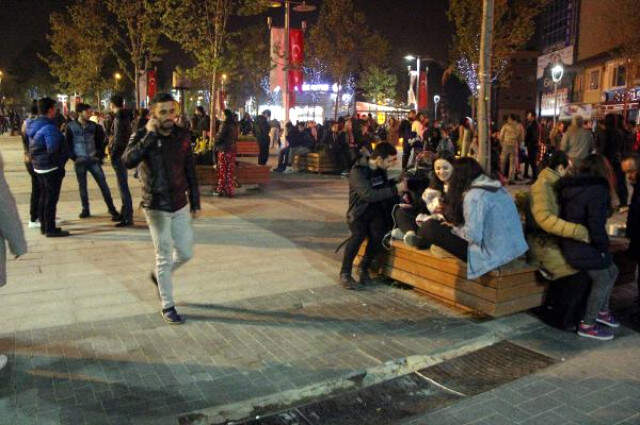 Bolu'da Gece Yarısı Korkutan Deprem! Vatandaşlar Sokağa Döküldü