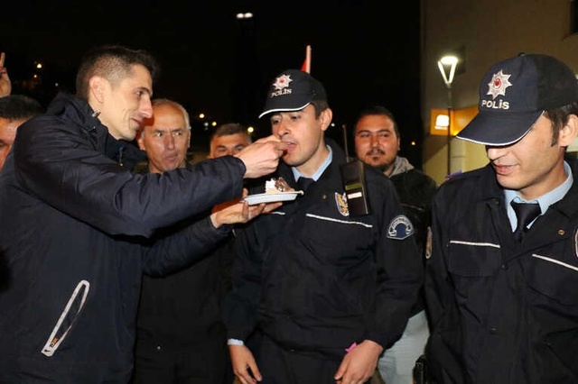 Polisleri