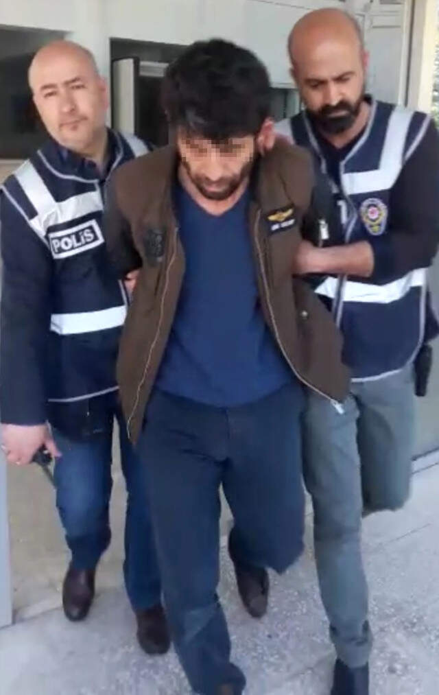 Kız Çocuklarını ''Polisim'' Diyerek Taciz Eden Sapık Yakalandı