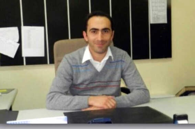 14 Yaşındaki Öğrenci Okuldan Çıkmak İstedi, Engel Olan Öğretmenini 3 Yerinden Bıçakladı