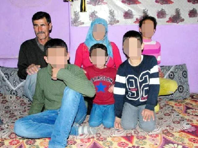 5 Çocuk Babası, Eşi Çocuklarını da Alıp Evi Terk Edince İntihar Etti 5 Çocuk Babası, Eşi Çocuklarını da Alıp Evi Terk Edince İntihar Etti