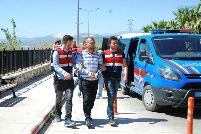 Büyük Vurgun! Ağır Hasarlı Araçları Hasarsız Gibi Gösterip 400 Kişiyi Dolandırdılar Büyük Vurgun! Ağır Hasarlı Araçları Hasarsız Gibi Gösterip 400 Kişiyi Dolandırdılar