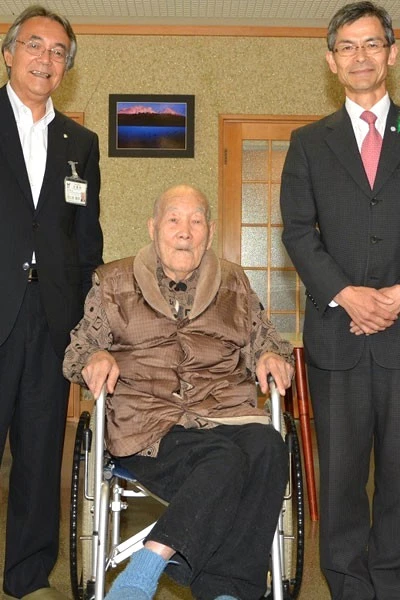 Rekor Kırdı! Dünyanın En Yaşlı İnsanı Unvanını 112 Yaşındaki Adam Aldı
