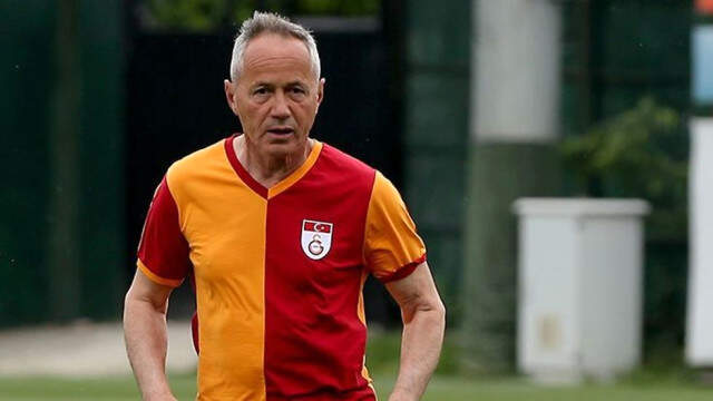 G.Saraylı Efsane Prekazi, Belhanda'ya Çattı: Deli Gibi Oynuyor