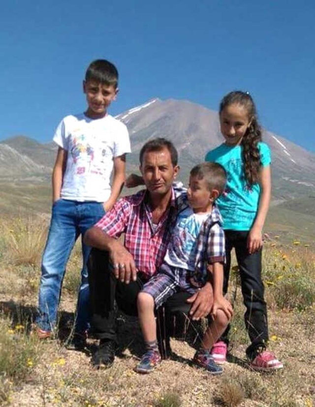 <a class='keyword-sd' href='/gole/' title='Göle'>Göle</a> Uçan Otomobilde Can Veren Baba ve 3 Çocuğunun Son Görüntüleri Ortaya Çıktı